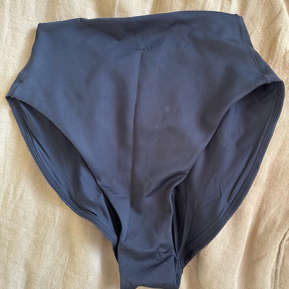 Left on Friday Hi Hi Bottoms // Jet Black // Large